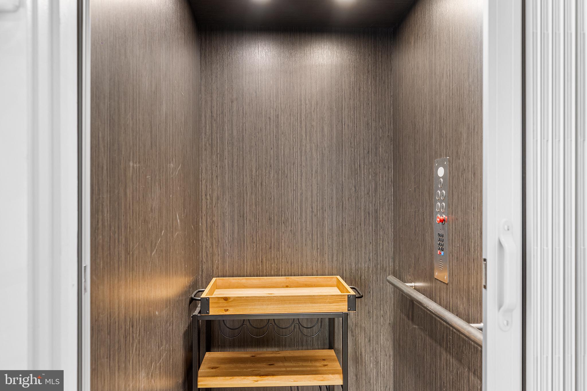 116 North Croskey Street Philadelphia, PA 19103 - Photo 42 of 57 a room with a window