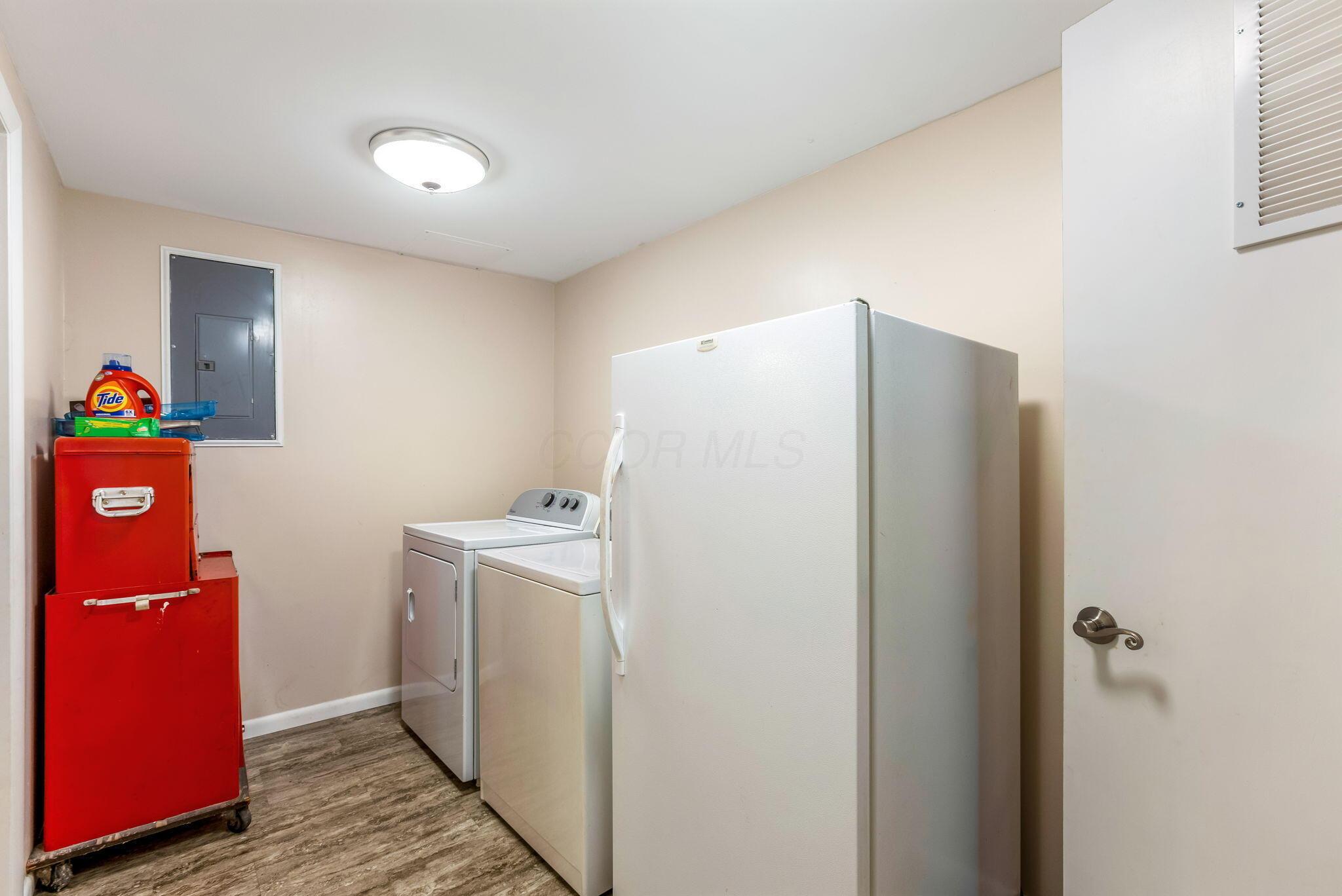 5220 Edgeview Road Columbus, OH 43207 - Photo 17 of 40 laundry
