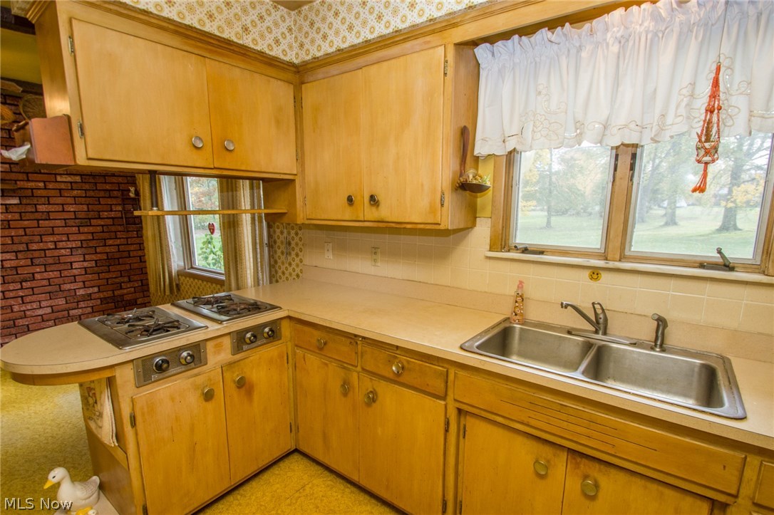 7700 Montello Road Independence, OH 44131 - Photo 5 of 28 Kitchen