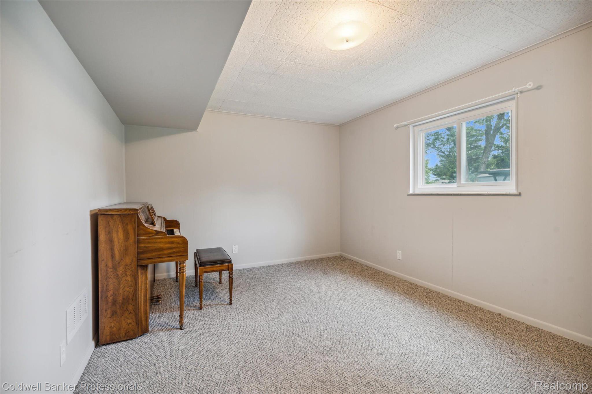 5094 West Ray Road Linden, MI 48451 - Photo 25 of 39 Gallery Image 25
