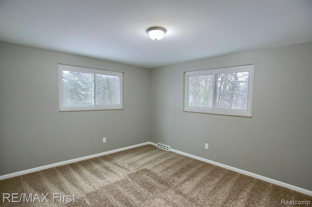6840 Dublin Fair Road Troy, MI 48098 - Photo 21 of 29