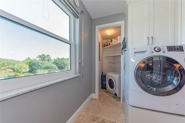 $6,300 | 1715 Ocean Drive, Unit 3B, Vero Beach, FL 32963
