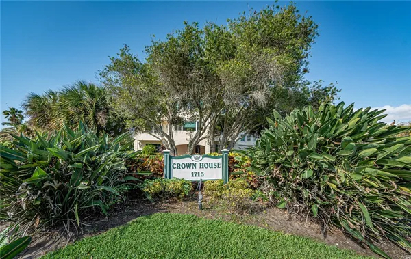$6,300 | 1715 Ocean Drive, Unit 3B, Vero Beach, FL 32963