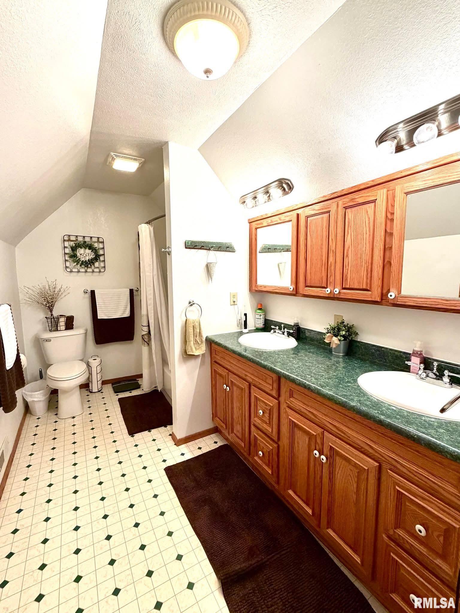 1255 East Chestnut Street Canton, IL 61520 - Photo 35 of 53