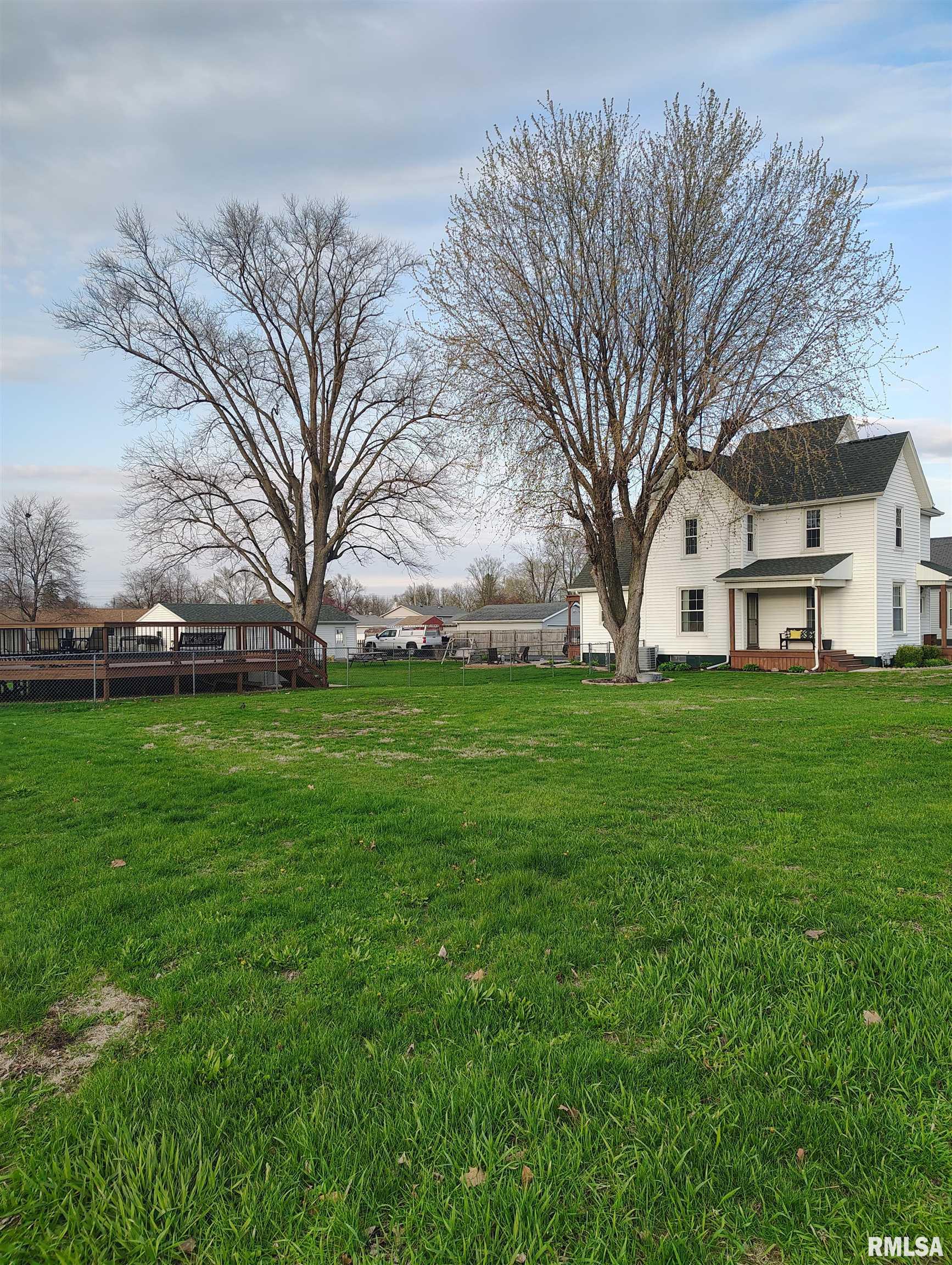 1255 East Chestnut Street Canton, IL 61520 - Photo 4 of 53