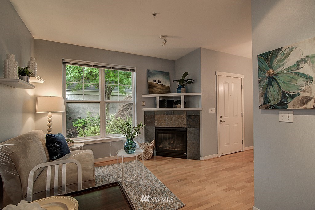 5953 California Avenue Southwest, Unit 1A Seattle, WA 98136 - Photo 5 of 14