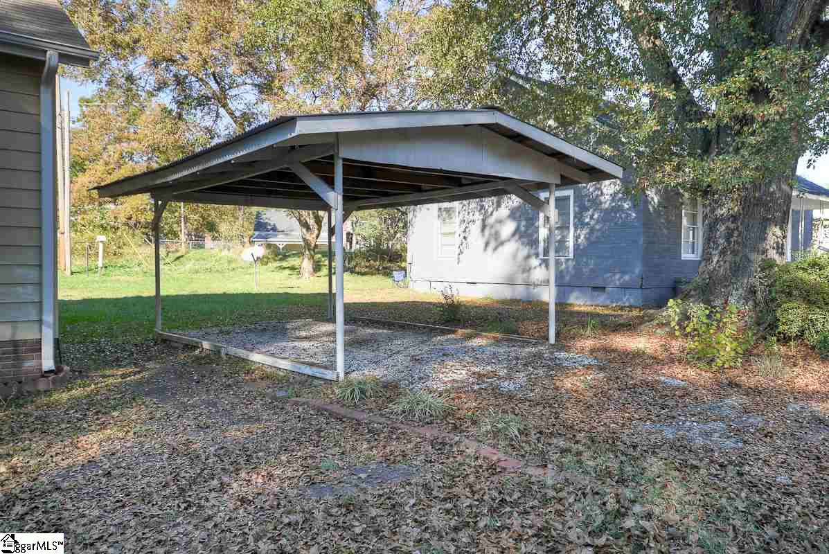 2 Gallivan Street Greer, SC 29650 - Photo 4 of 33 Gallery Image 4