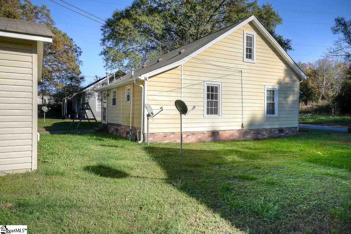 2 Gallivan Street Greer, SC 29650 - Photo 6 of 33 Gallery Image 6