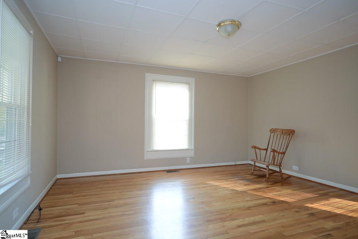 2 Gallivan Street Greer, SC 29650 - Photo 9 of 33 Gallery Image 9
