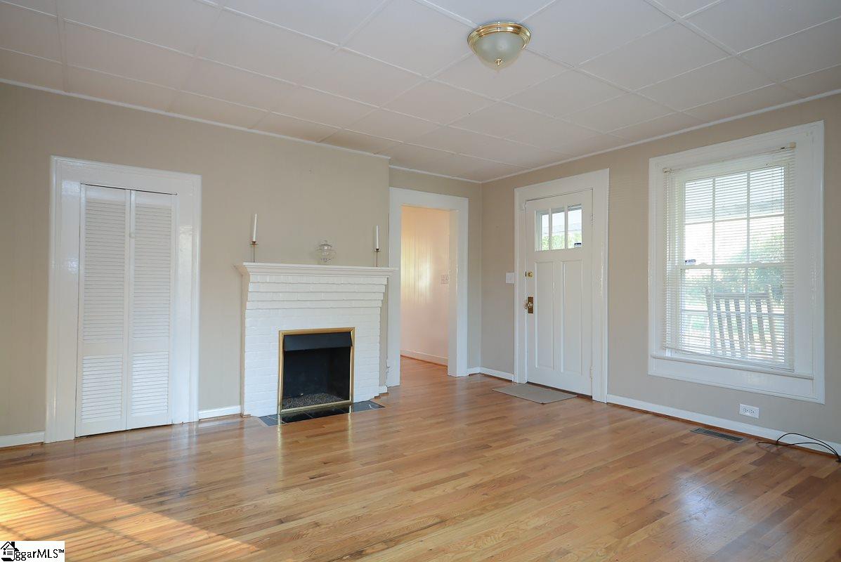2 Gallivan Street Greer, SC 29650 - Photo 10 of 33 Gallery Image 10