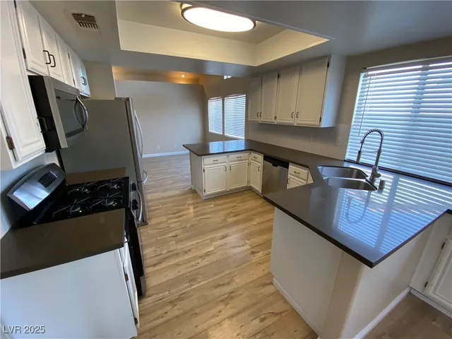 $1,800 | 4604 Snowpoint Court, Las Vegas, NV 89130