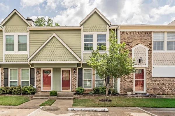 $2,100 | 193 Merlin Way, Euless, TX 76039