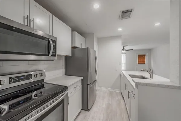$2,100 | 193 Merlin Way, Euless, TX 76039