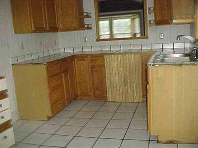 16341 Clinton Road Springport, MI 49284 - Photo 5 of 9 20207157-4.JPG