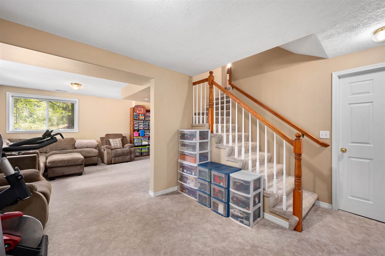 22802 North Crescent Road Colbert, WA 99005 - Photo 31 of 47