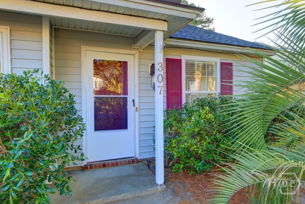 307 Mapmaker Lane Savannah, GA 31410 - Photo 2 of 26