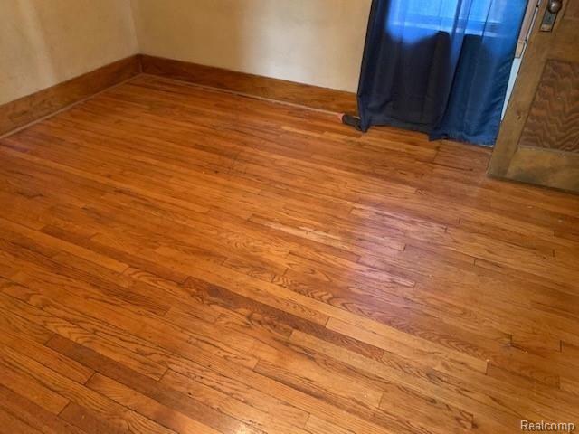 8014 Edward Avenue Center Line, MI 48015 - Photo 13 of 23