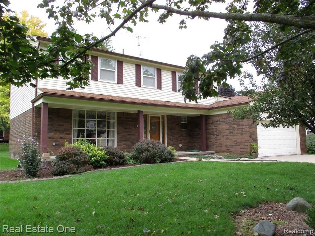 434 Pinehurst Drive Rochester Hills, MI 48309 - Photo 3 of 32