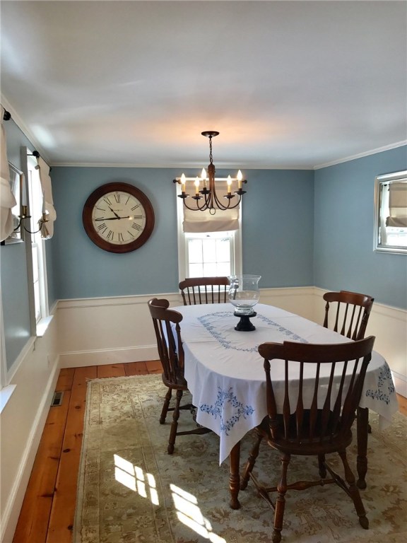 12 Longmeadow Road Lincoln, RI 02865 - Photo 17 of 40 Dining Room