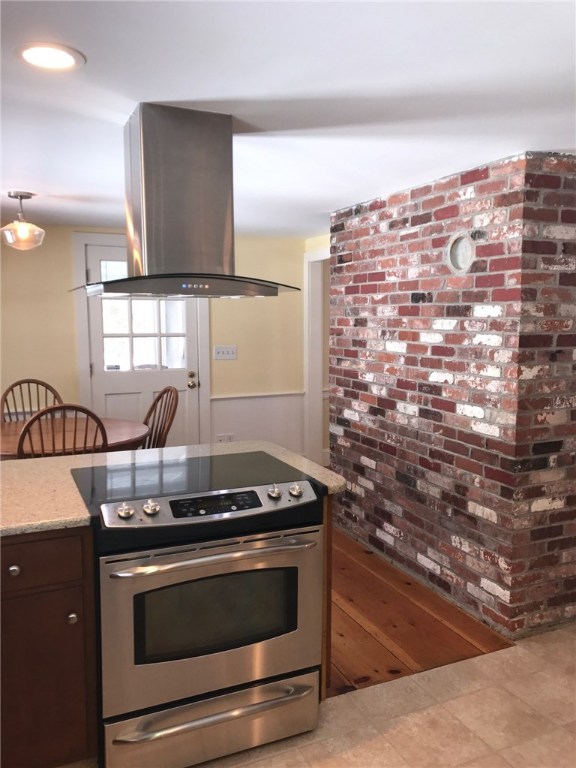 12 Longmeadow Road Lincoln, RI 02865 - Photo 19 of 40