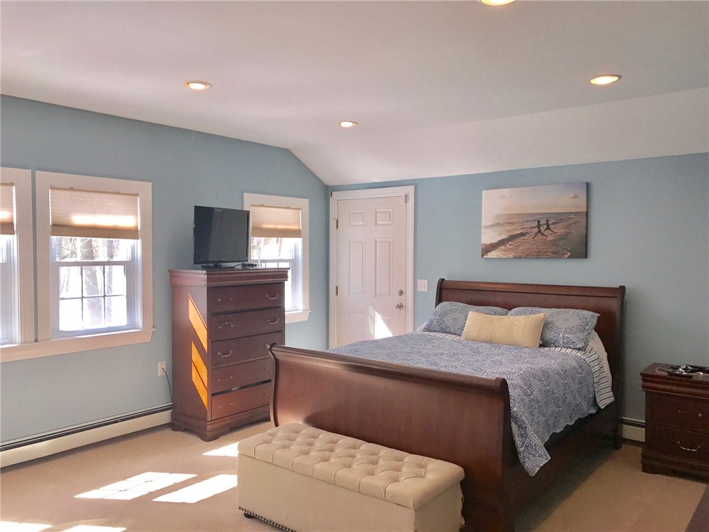 12 Longmeadow Road Lincoln, RI 02865 - Photo 25 of 40