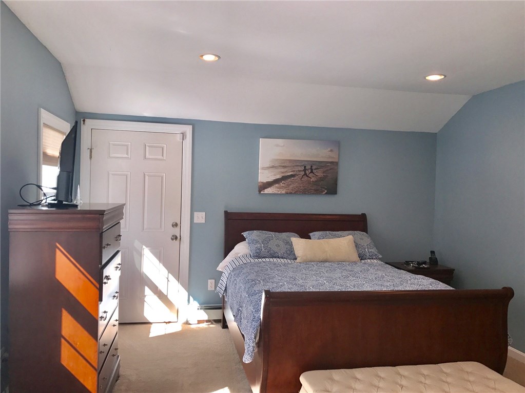 12 Longmeadow Road Lincoln, RI 02865 - Photo 27 of 40