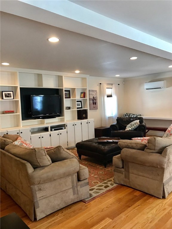 12 Longmeadow Road Lincoln, RI 02865 - Photo 4 of 40 Living Room