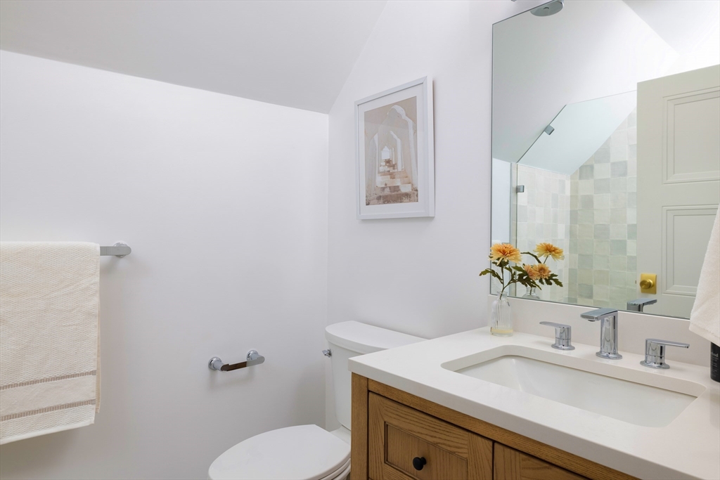 85 Naples Road, Unit 1 Brookline, MA 02446 - Photo 24 of 34