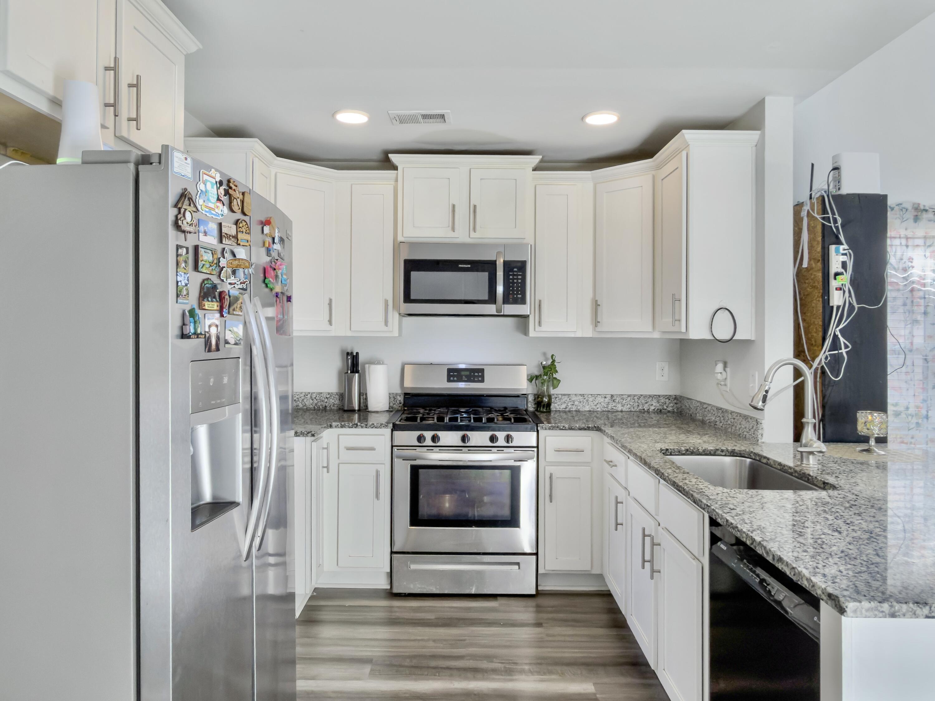 9747 Transplanter Circle Ladson, SC 29456 - Photo 13 of 34 Photo Jan 29 2026, 12 08 21 PM