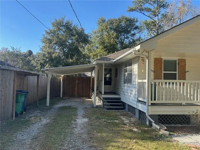 $2,300 | 732 Wilkinson Street, Mandeville, LA 70448