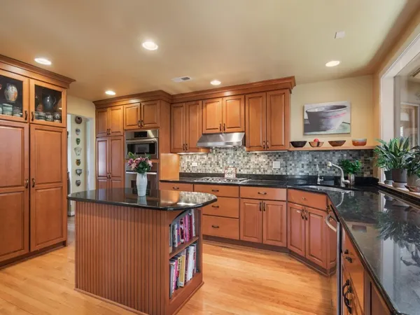 $1,249,000 | 2622 Harrison Street, Evanston, IL 60201