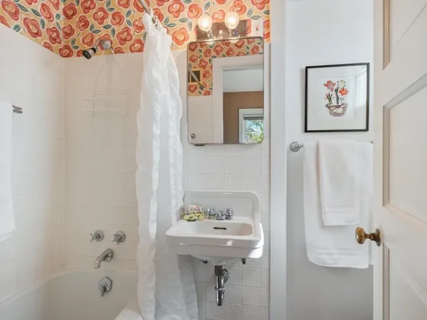 $1,249,000 | 2622 Harrison Street, Evanston, IL 60201