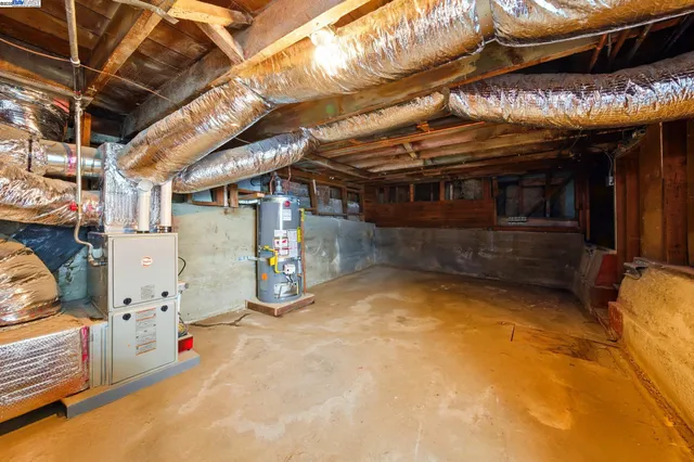 a view of a house with a tree