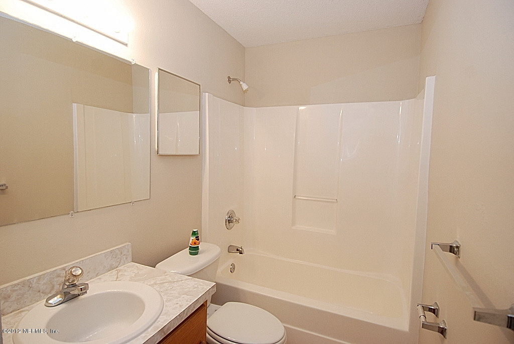 90 Dutton Island Road West Atlantic Beach, FL 32233 - Photo 8 of 8 BATHROOM 2