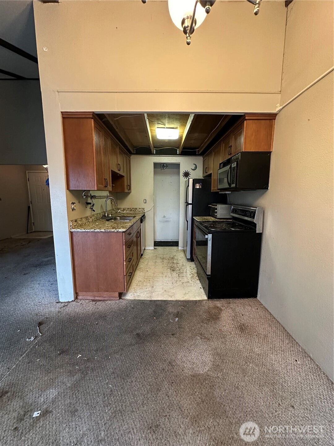 15210 Macadam Road South, Unit D301 Tukwila, WA 98188 - Photo 5 of 12 a room with storage and utility