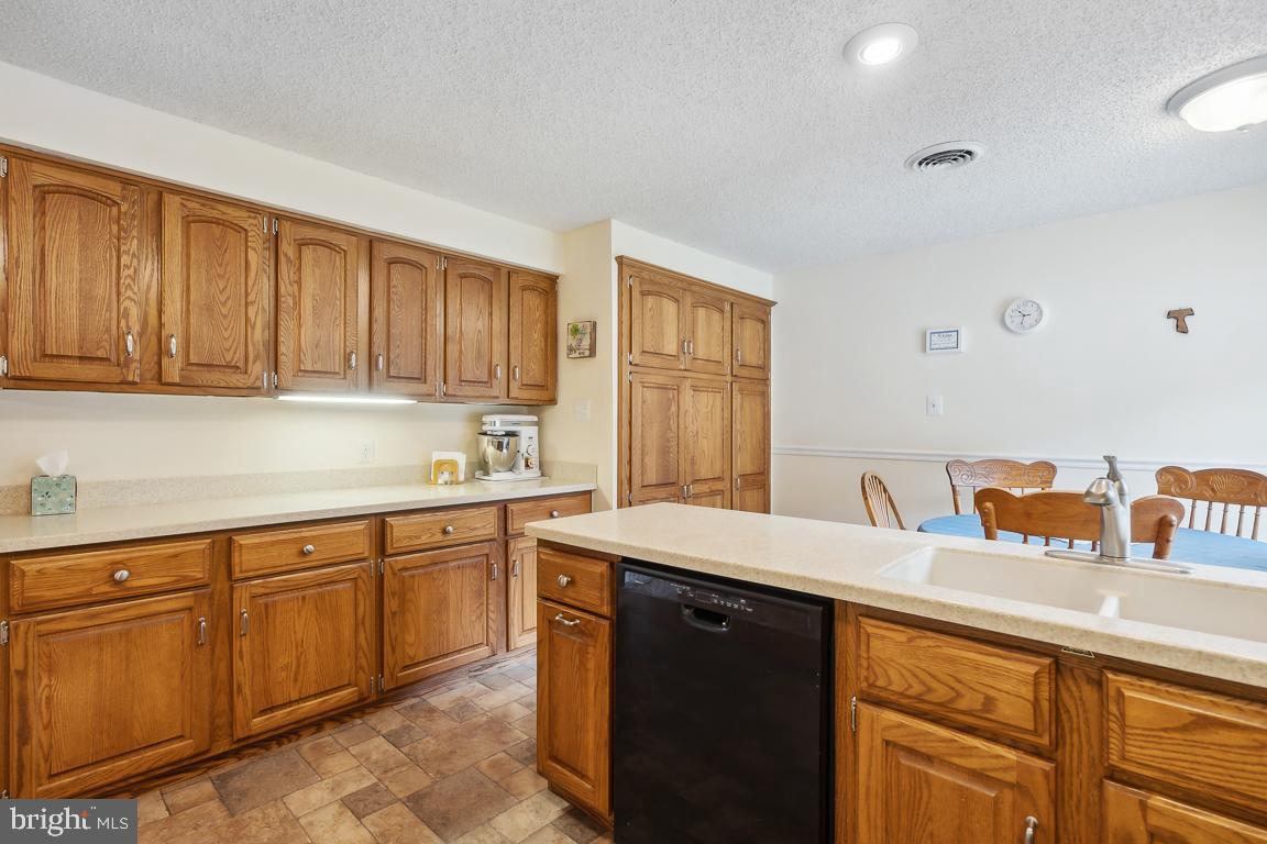 172 Perkintown Road Pedricktown, NJ 08067 - Photo 9 of 26 Gallery Image 9