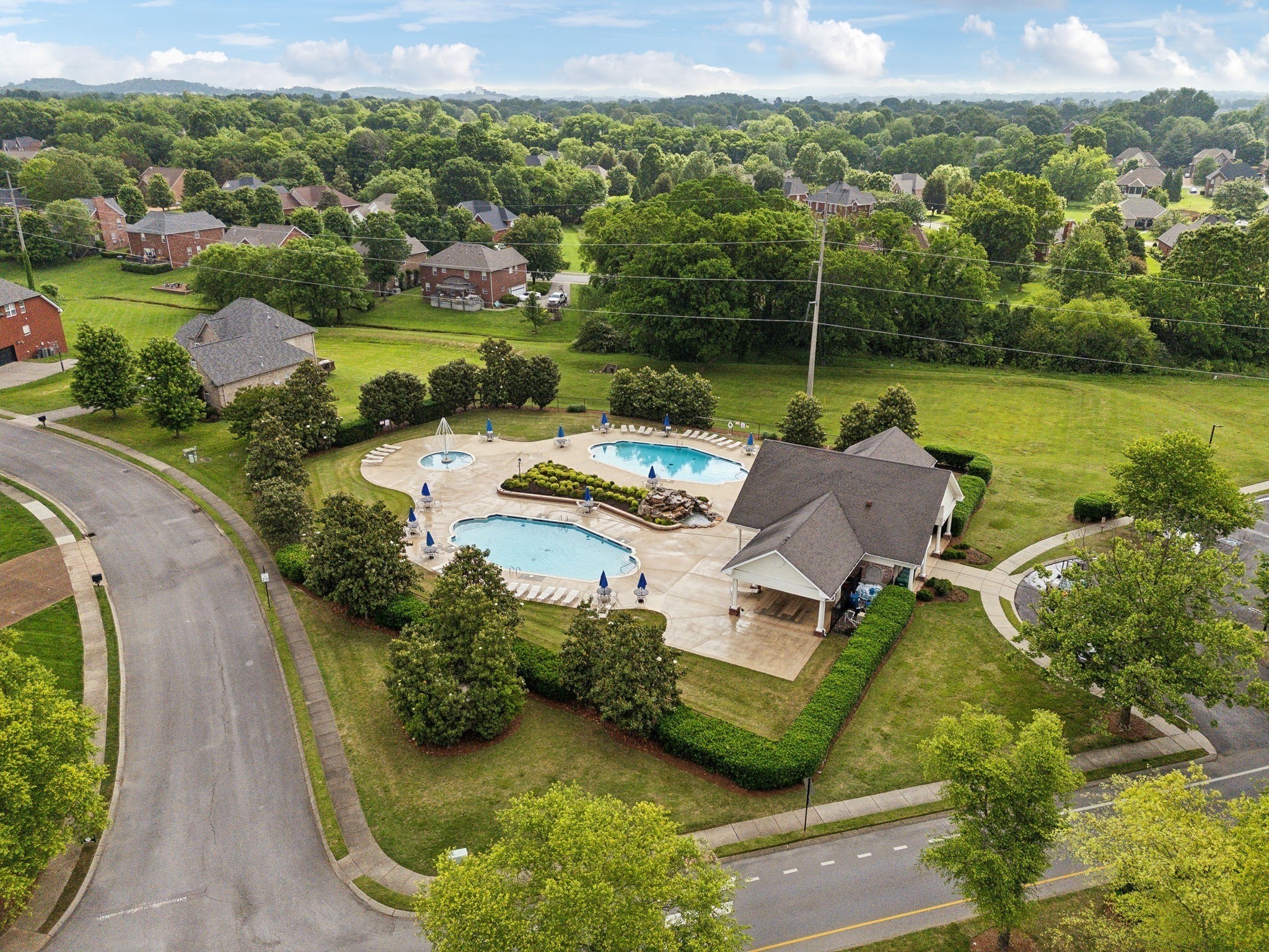 1046 Misty Morn Circle Spring Hill, TN 37174 - Photo 2 of 34