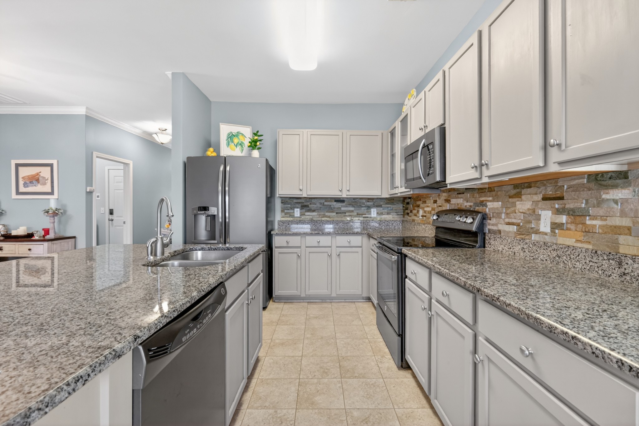 1046 Misty Morn Circle Spring Hill, TN 37174 - Photo 5 of 34