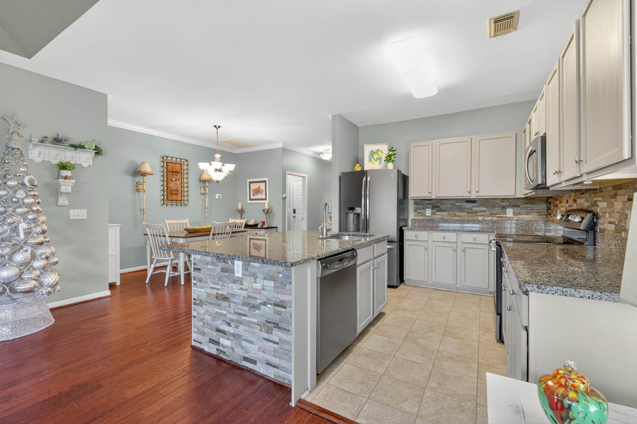 1046 Misty Morn Circle Spring Hill, TN 37174 - Photo 6 of 34