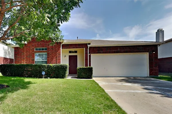 $2,425 | 2021 Hickory Drive, Little Elm, TX 75068