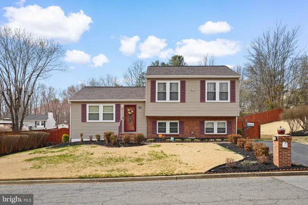 $415,000 | 5210 Vienna Drive, Clinton, MD 20735