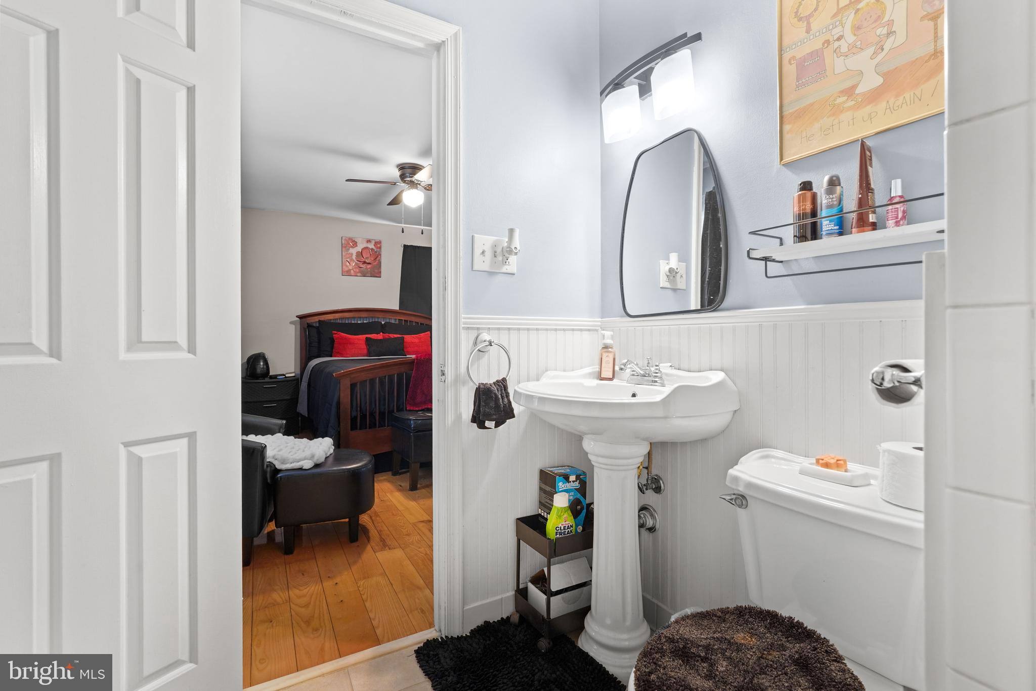 5210 Vienna Drive Clinton, MD 20735 - Photo 19 of 29 a bathroom with a sink and a mirror
