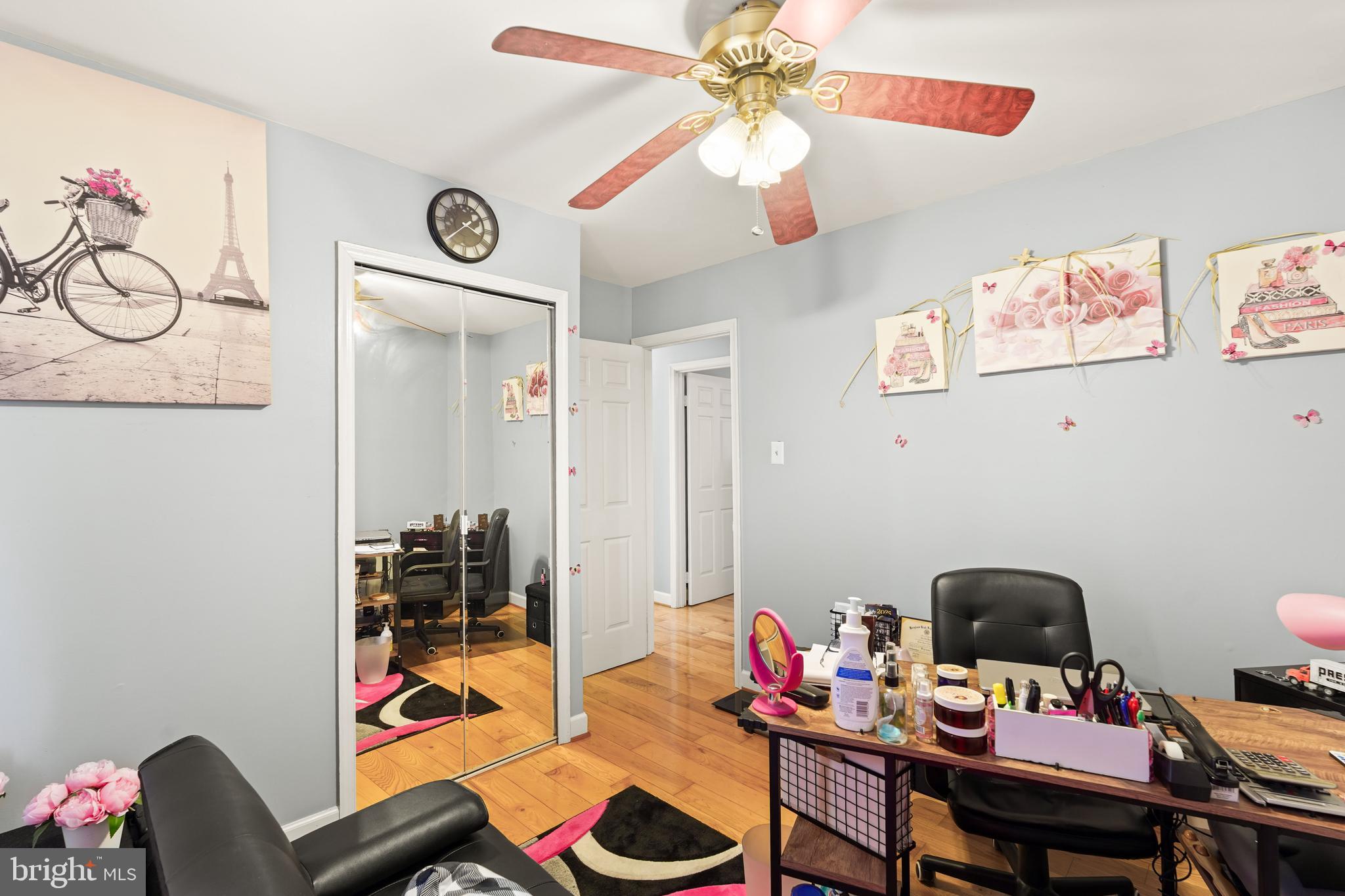 5210 Vienna Drive Clinton, MD 20735 - Photo 24 of 29 a view of a workspace with furniture