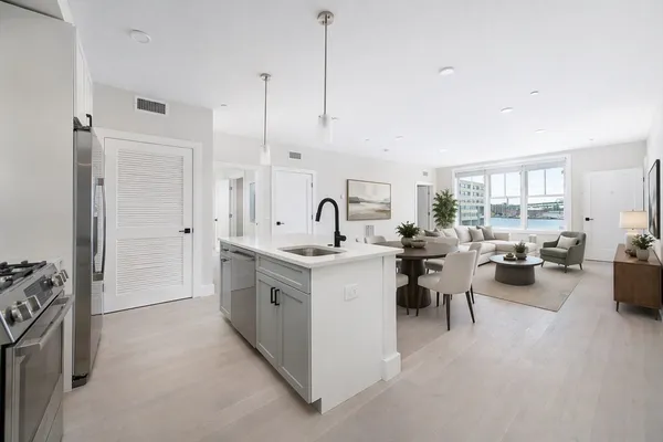 $3,450 | 425 Border Street, Unit 201, Boston, MA 02128