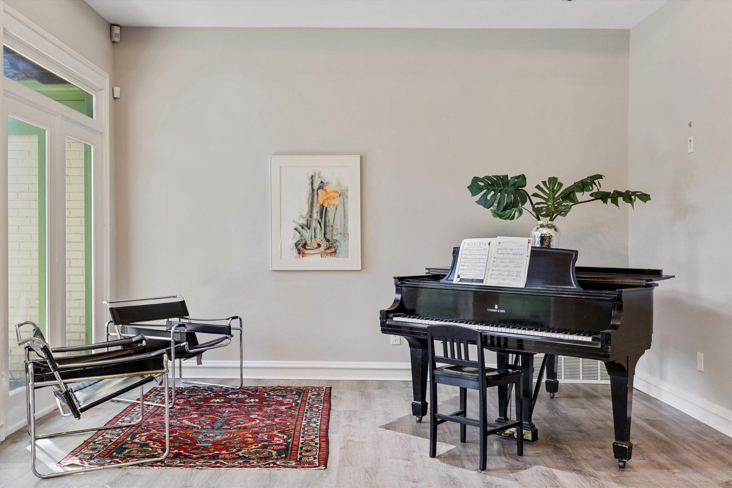 194 South Perkins Road Memphis, TN 38117 - Photo 12 of 33 a view of a workspace with furniture