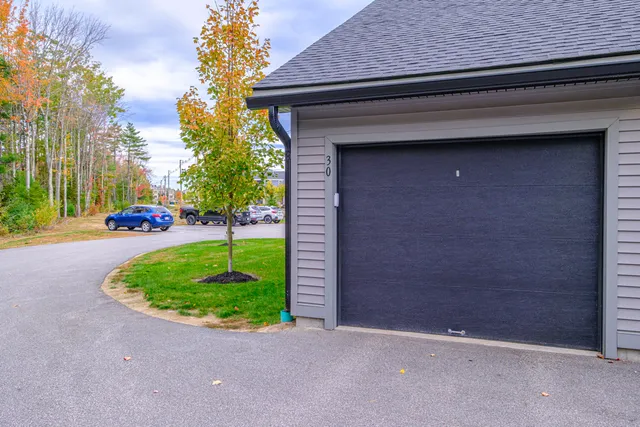 $430,000 | 156 Scarborough Downs Road, Unit 330, Scarborough, ME 04074