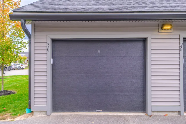 $430,000 | 156 Scarborough Downs Road, Unit 330, Scarborough, ME 04074