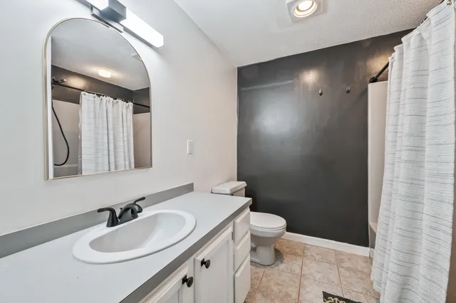 $449,900 | 8 Ross Farm Road, Albany, NH 03818