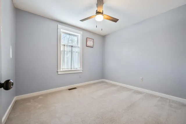 $449,900 | 8 Ross Farm Road, Albany, NH 03818