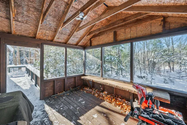 $449,900 | 8 Ross Farm Road, Albany, NH 03818